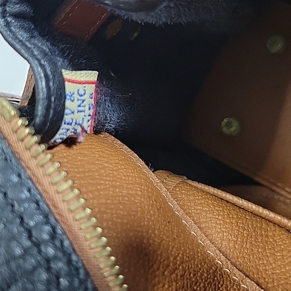 Vintage Dooney & Bourke Black and Brown Leather Crossbody Bag - Picture 13 of 13